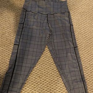 Size 2x black /white pants, brand new no tags